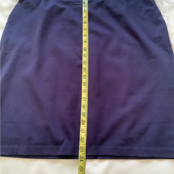 Amazon Essentials Women's Navy Pencil Skirt - Picture 4 of 6